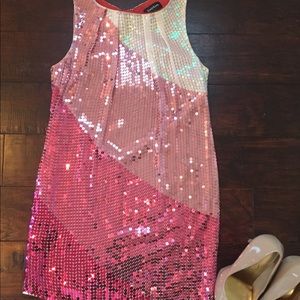 🎀Bebe pink sequin dress 🎀Bebe pink sequin dress