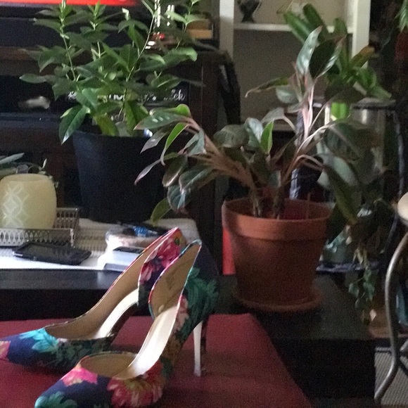 Floral pumps - Picture 3 of 5