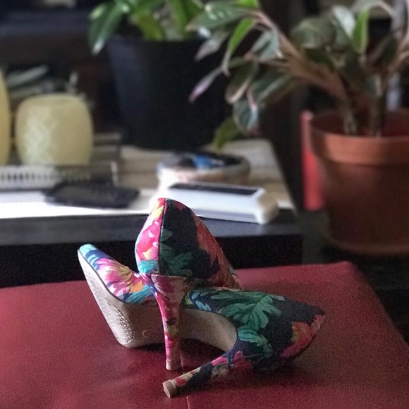 Floral pumps - Picture 4 of 5