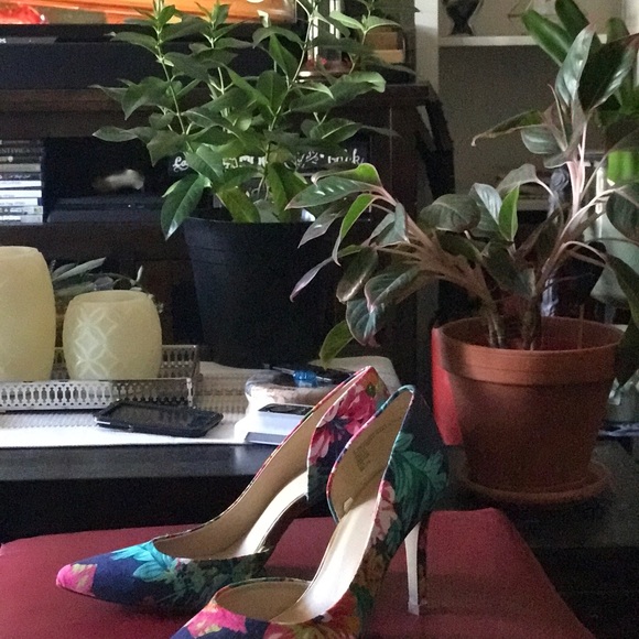 Floral pumps - Picture 5 of 5