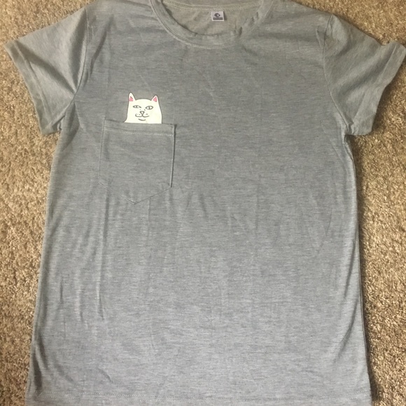 One Left! Middle Finger Pocket Cat Tee - Picture 4 of 4