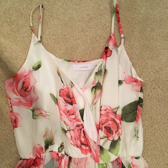 Lush floral dress size small! - Picture 3 of 4
