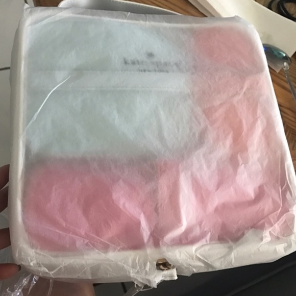 NEW! Kate Spade Travel Set - Picture 4 of 4