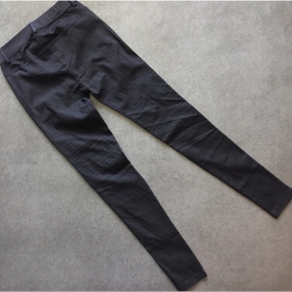 Women’s Black Moto Leggings Pants - Picture 3 of 5