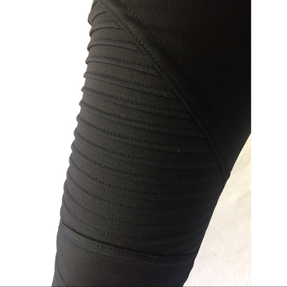 Women’s Black Moto Leggings Pants - Picture 4 of 5