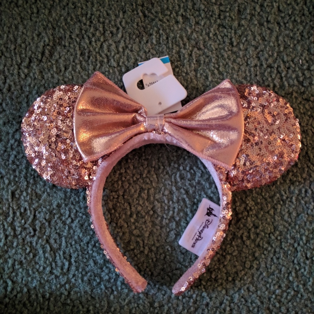 NWT Disney Minnie Mouse Rose Gold Ears