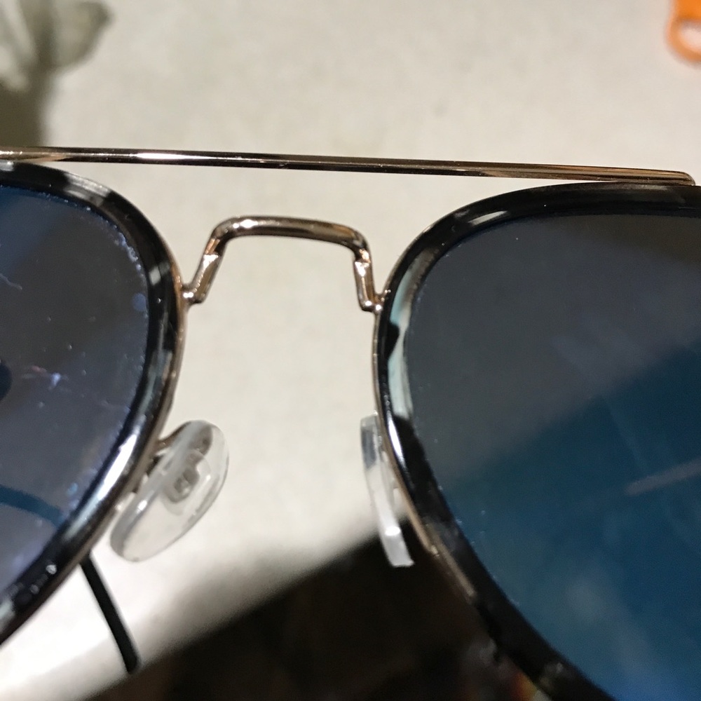 Tortoise Shell Aviators - Picture 5 of 6
