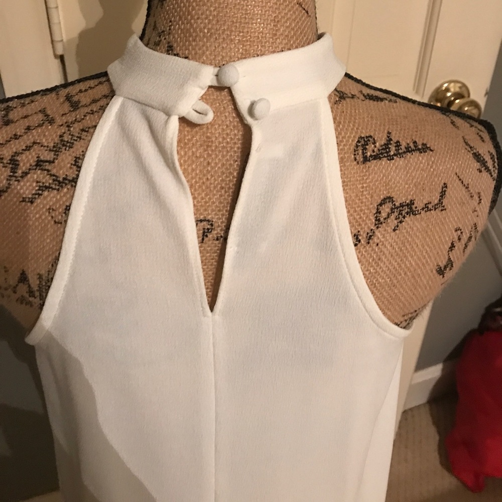 Veronica M Beautiful SleevelessShell Top - Picture 3 of 5