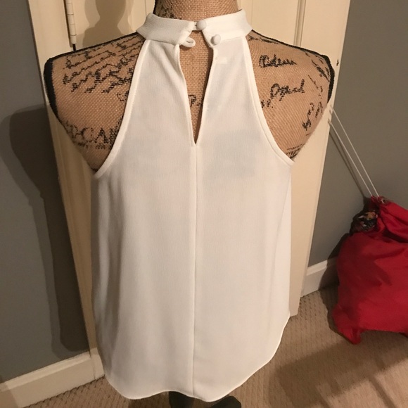 Veronica M Beautiful SleevelessShell Top - Picture 4 of 5