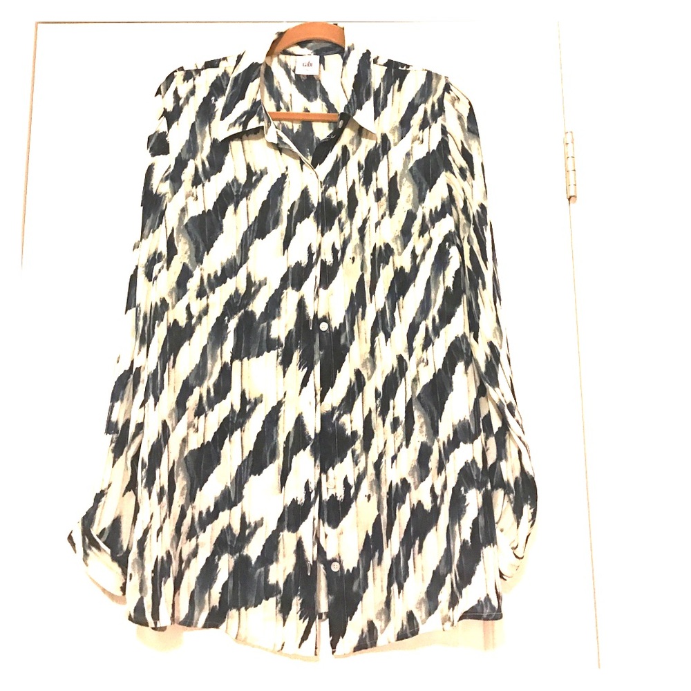 Cabi blouse NWOT