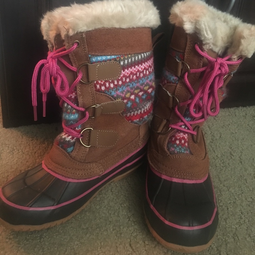 Khombu girls Dana front lace winter boots