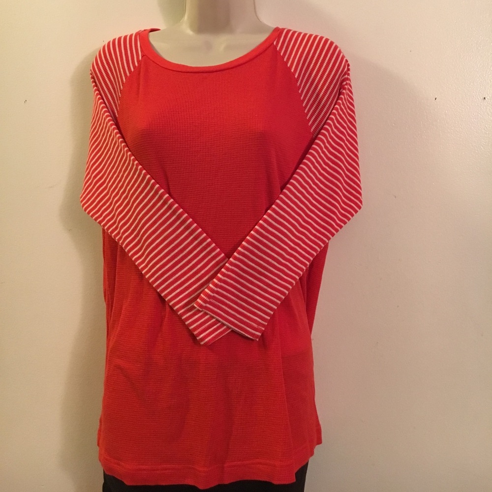 Gap 3/4 sleeve thermal. Size M.