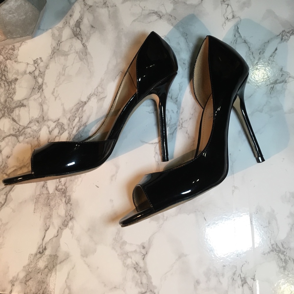 EUC Aldo Black Patent sandals