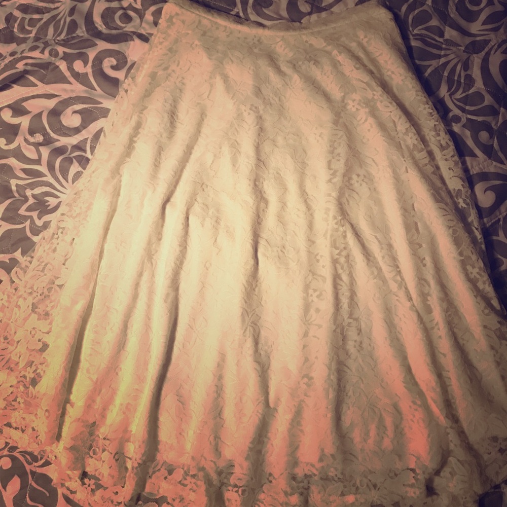 🛑sold🛑 Couture white a-line lace skirt