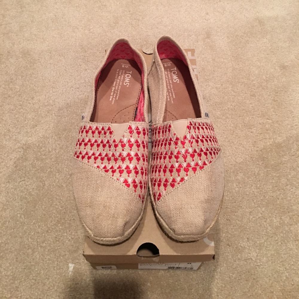 TOMS Natural/Red Embroidery Shoes