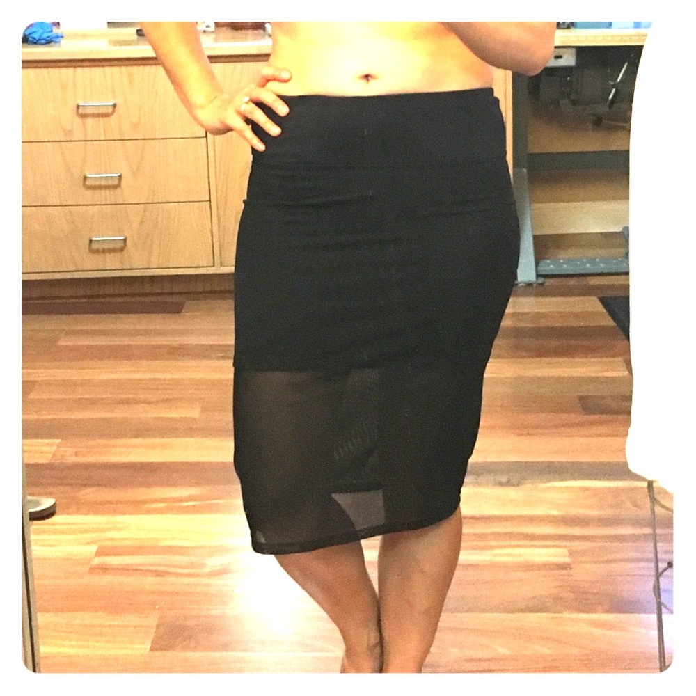 lululemon mesh skirt