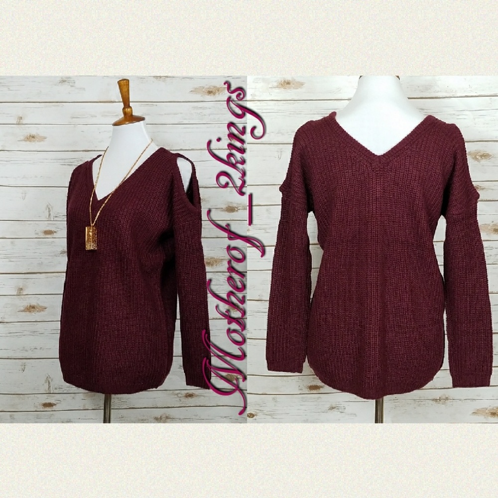 💥LAST ONE💥 BURGUNDY "COLD SHOULDER" SWEATER - Picture 3 of 4