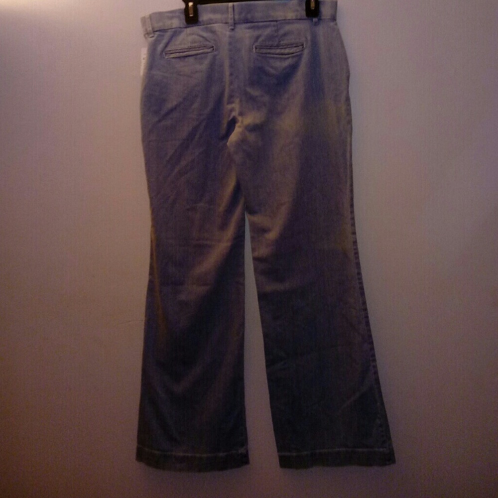 Jeans - Picture 2 of 3