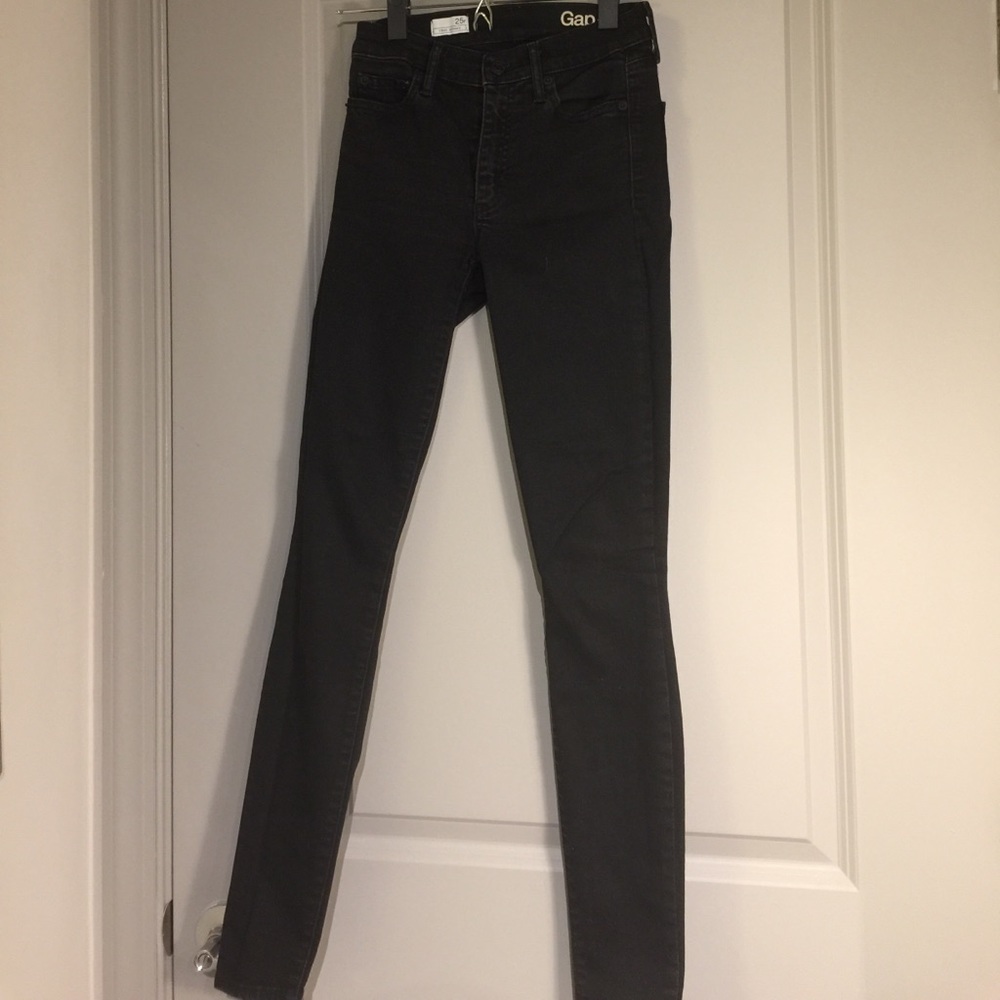 GAP black jeans 25R