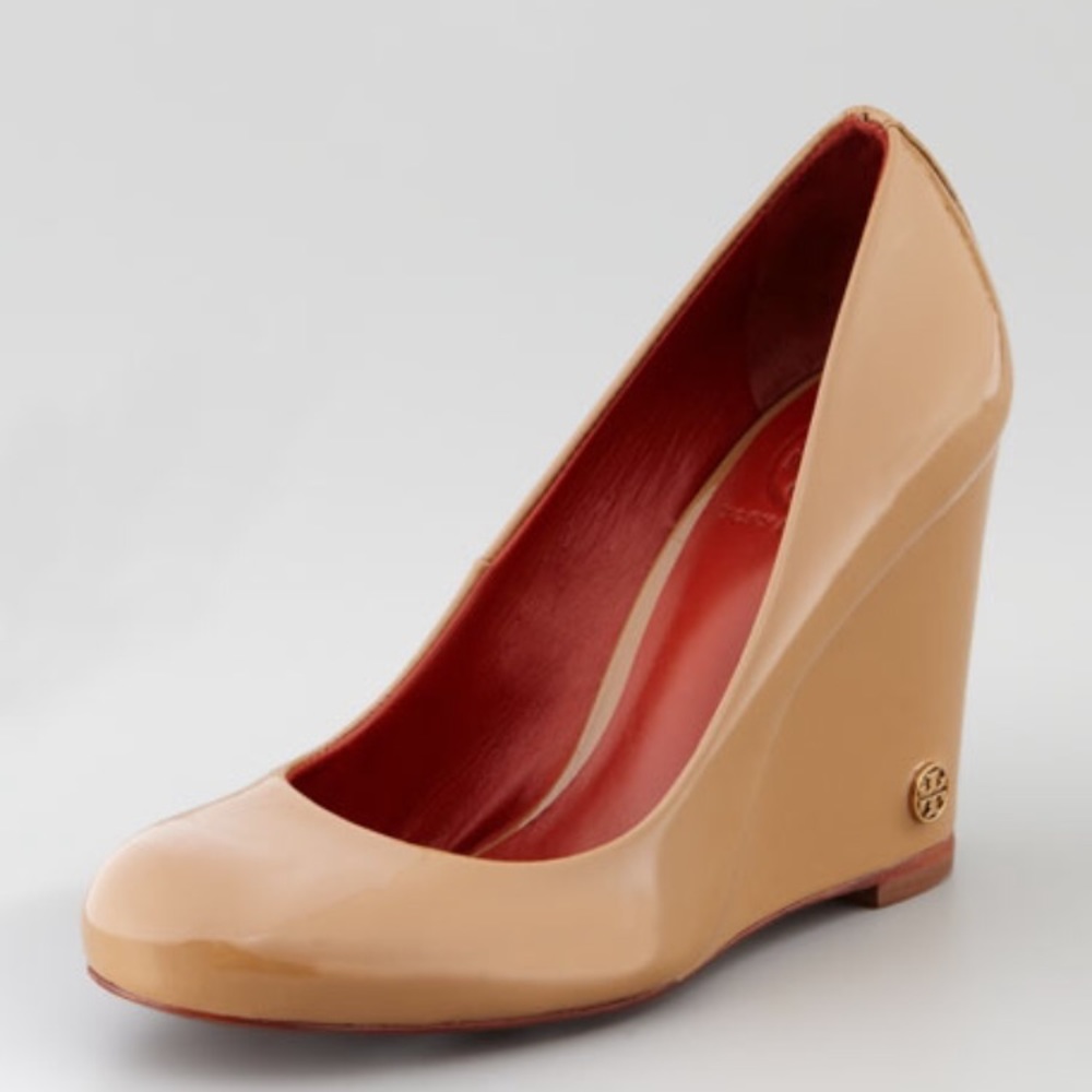 ISO Tory Burch Annelise wedges (8 or 8.5)