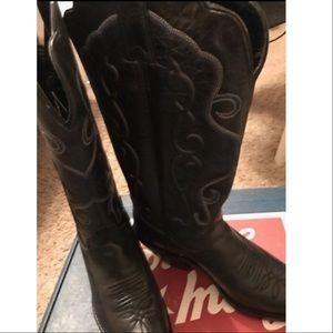 NWT Justin Black Cowboy Boots NWT Justin Black Cowboy Boots