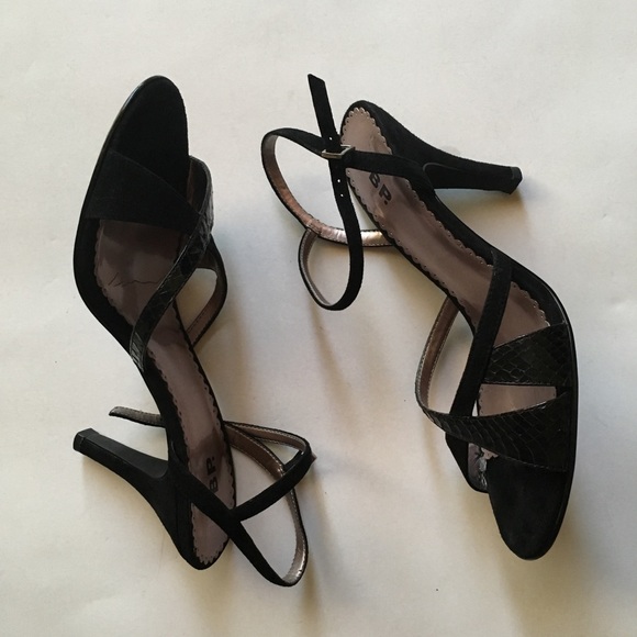 strappy dress sandals - Picture 3 of 6