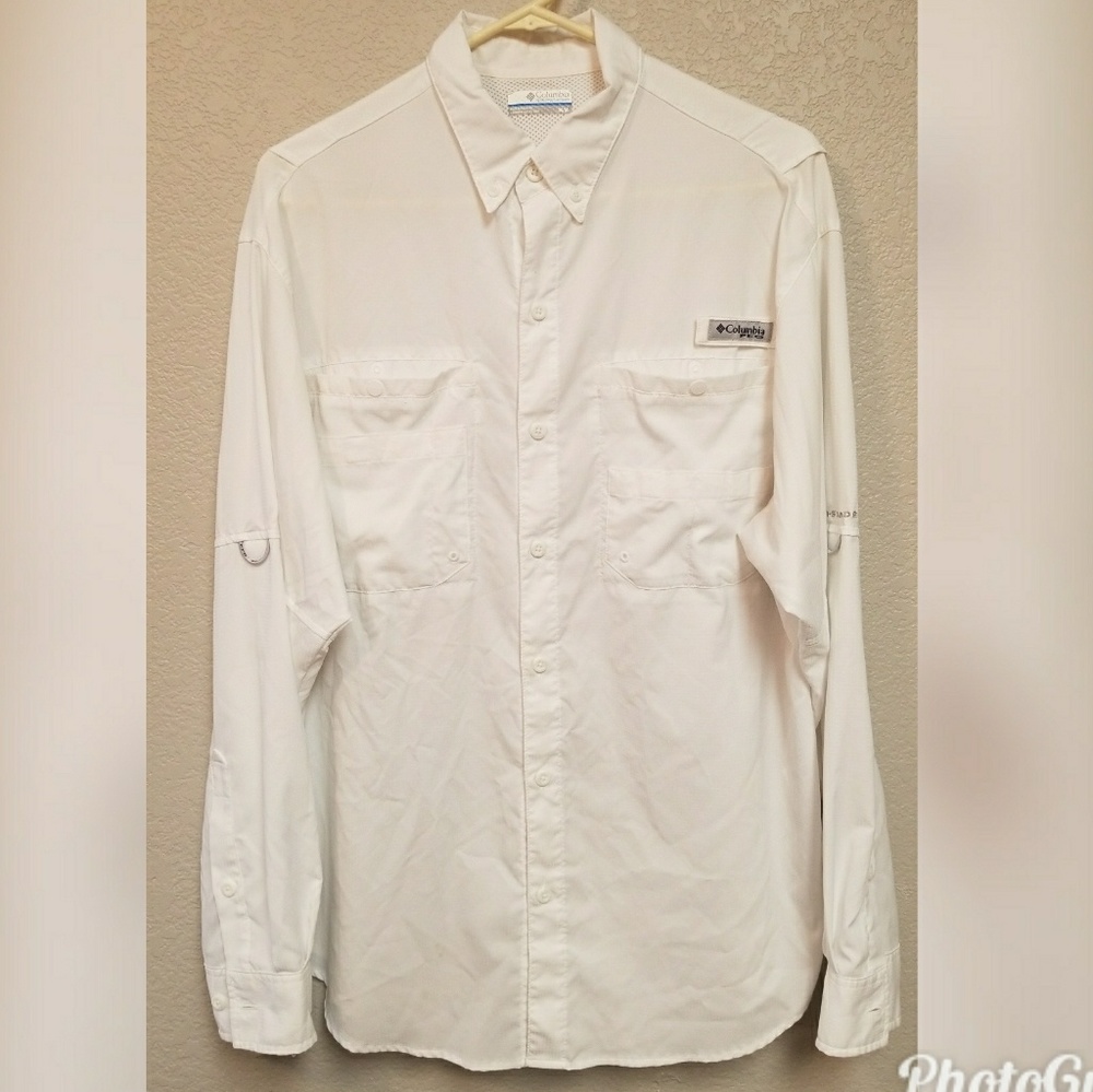 Men's White Columbia Button Down Shirt Medium