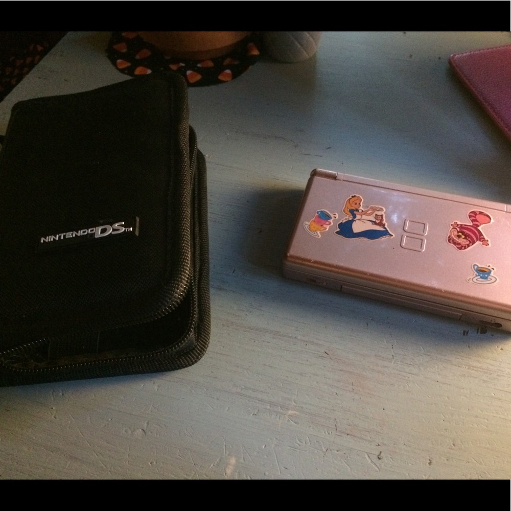Pink Nintendo ds lite