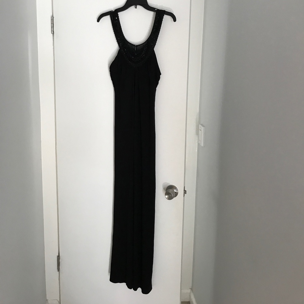 😎Beautiful beaded detail BCBG dress - Picture 3 of 5
