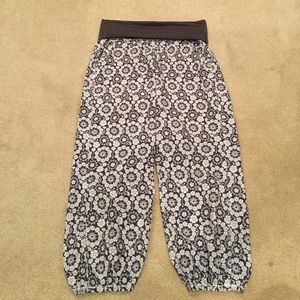 Lululemon capri pants- best offer