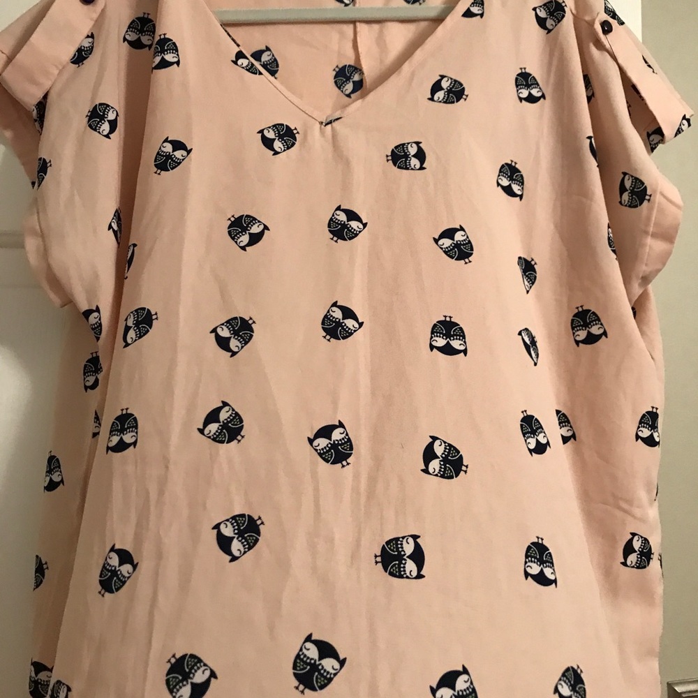 Precious owl print blouse! 🦉🦉