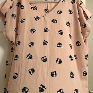 Precious owl print blouse! 🦉🦉