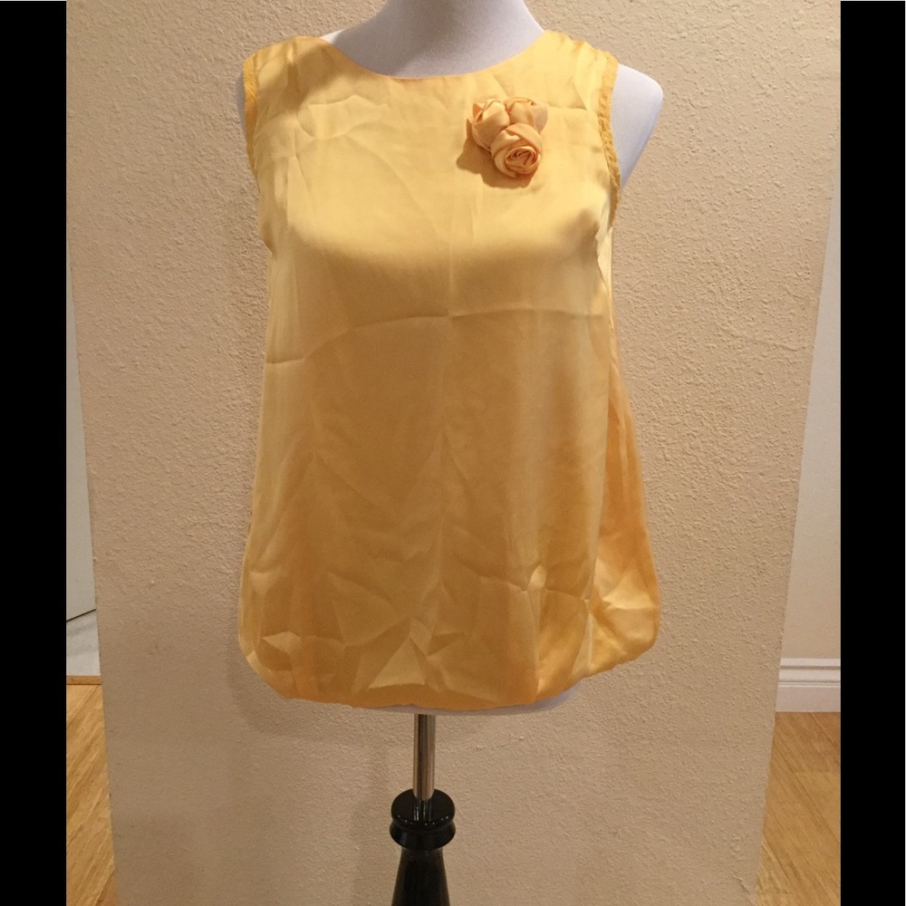 Bright Yellow Flower Accent Satin Blouse🌼