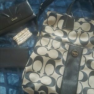 Coach purse and wallet set