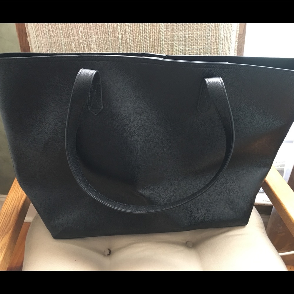 Large black old navy tote NWT