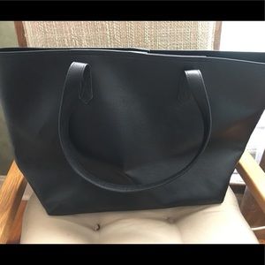 Large black old navy tote NWT