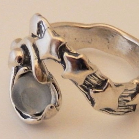 STAR Goddess Ring Sterling Silver w/ Moonstone - Picture 4 of 7