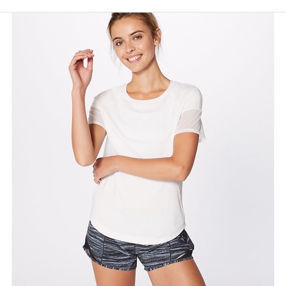 Lululemon home stretch short sleeve, size 8 white