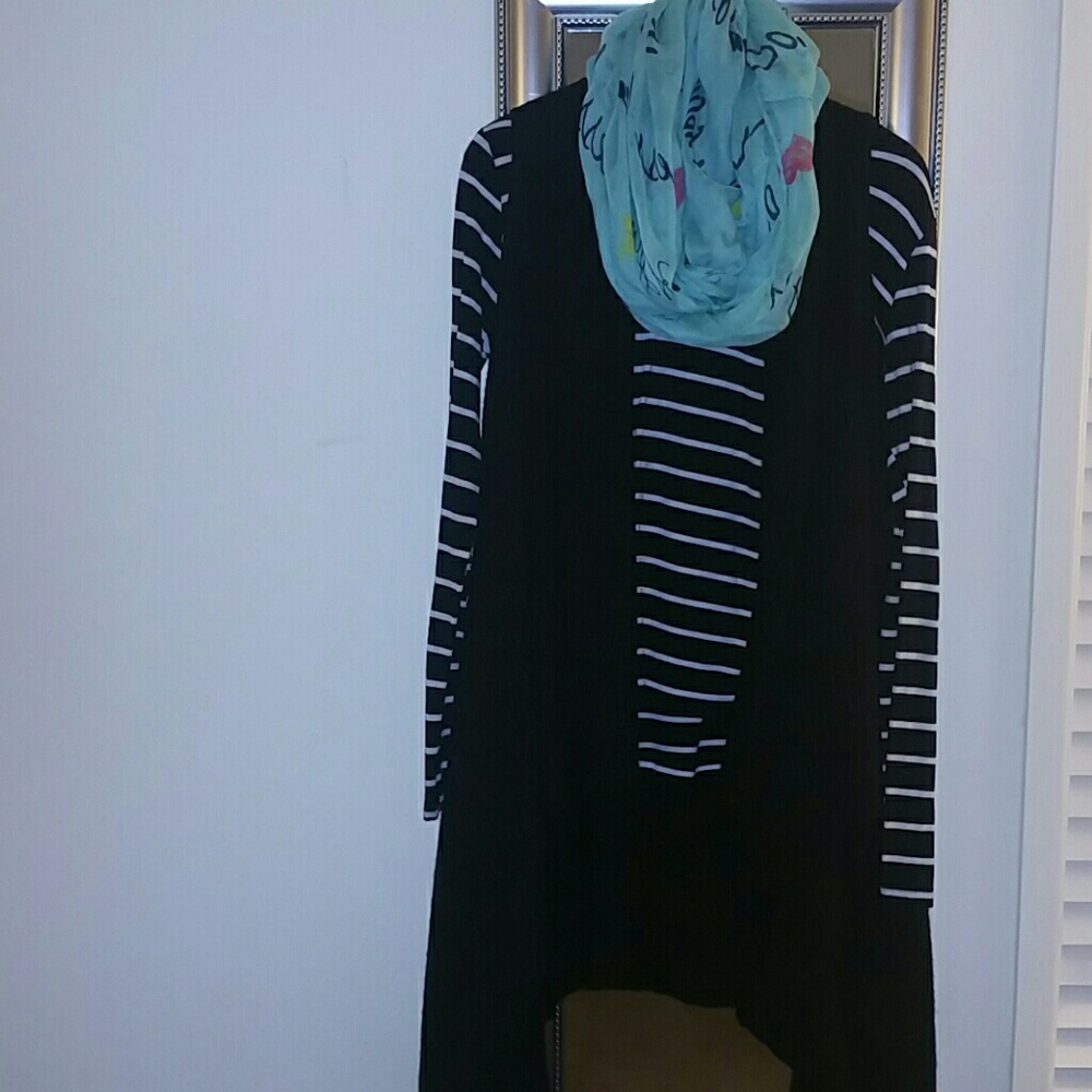 3/$25 H&M Sweater Vest- XS