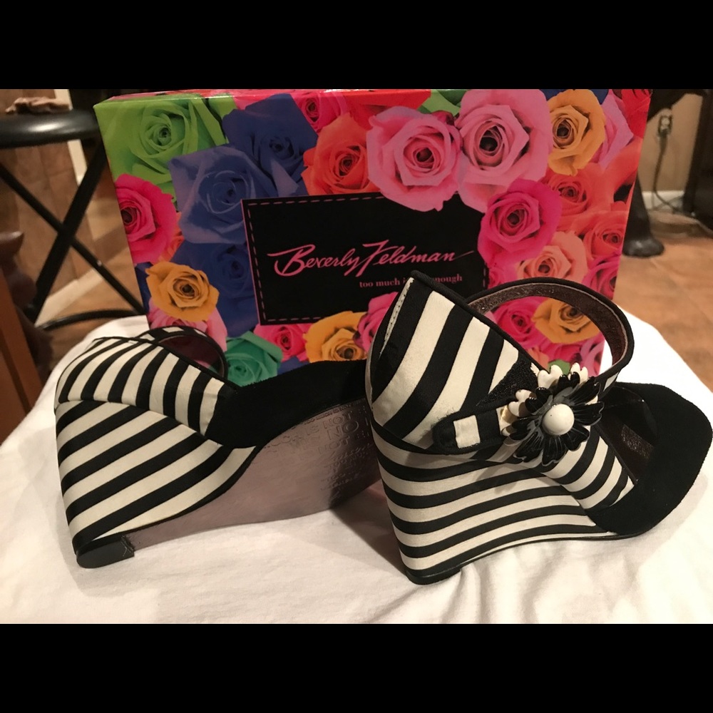 Wedge heels