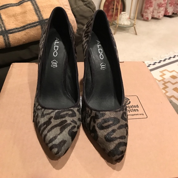 Aldo Gray leopard pumps - Picture 3 of 5