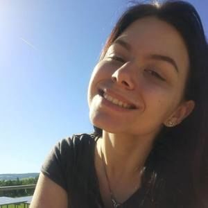 Meet your Posher, Jasmine