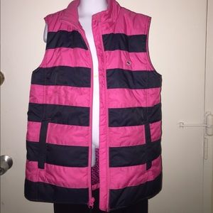Vineyard vine vest pink blue strips Vineyard vine vest pink blue strips