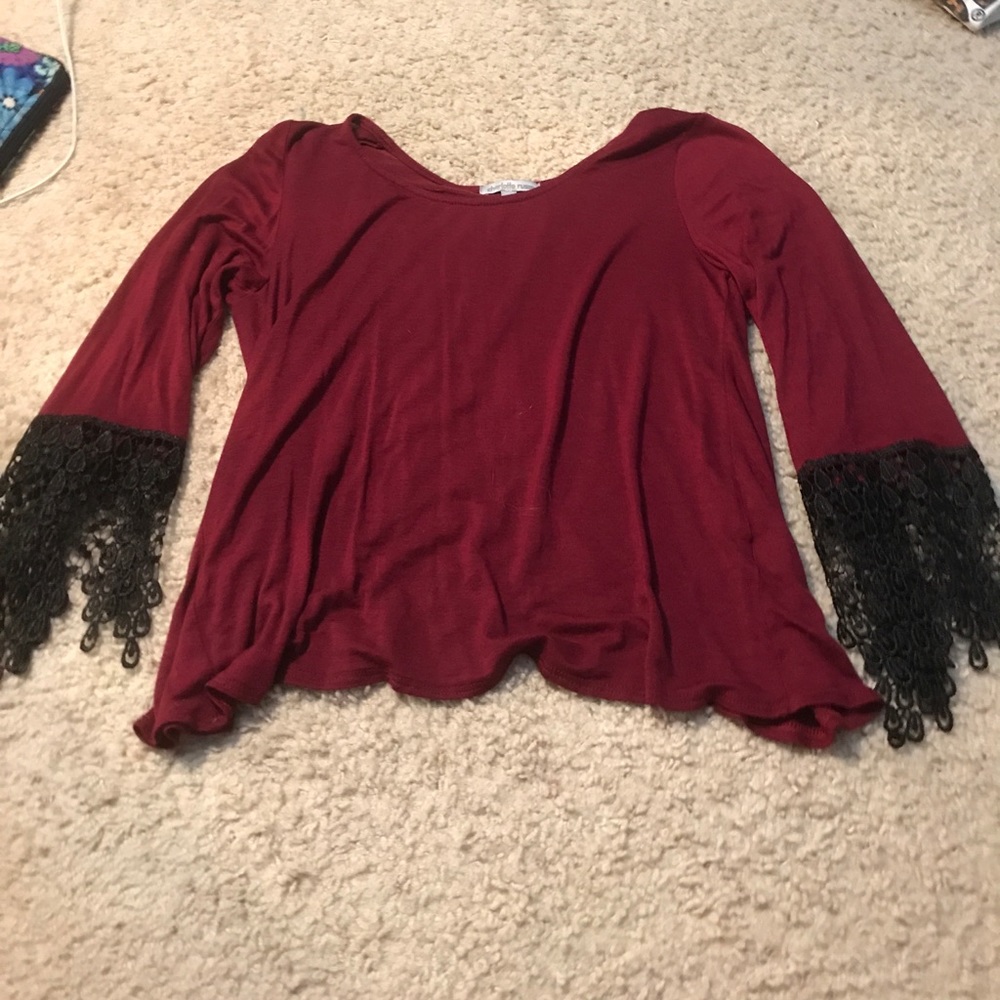 Cute short top!