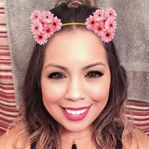 Meet your Posher, Adrianna