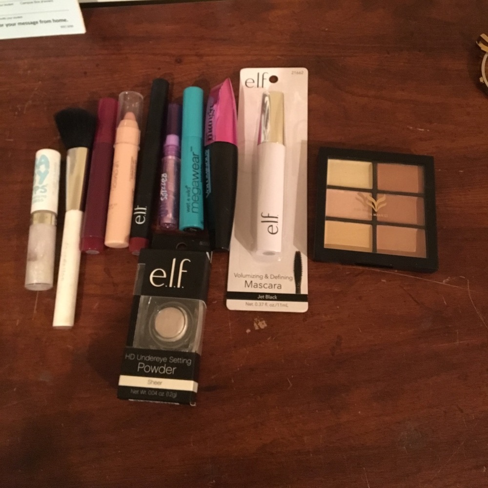 Make up bundle