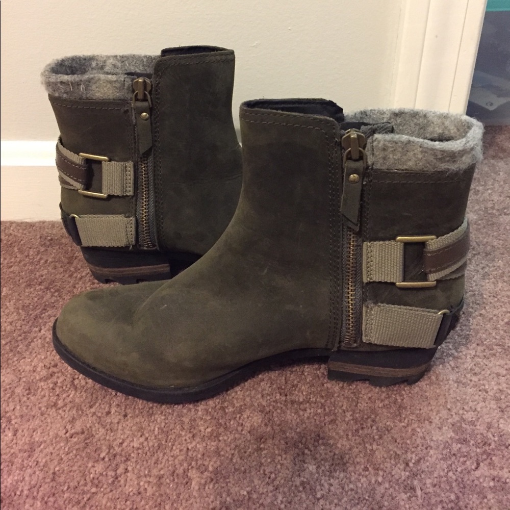 Sorel Lolla Boots