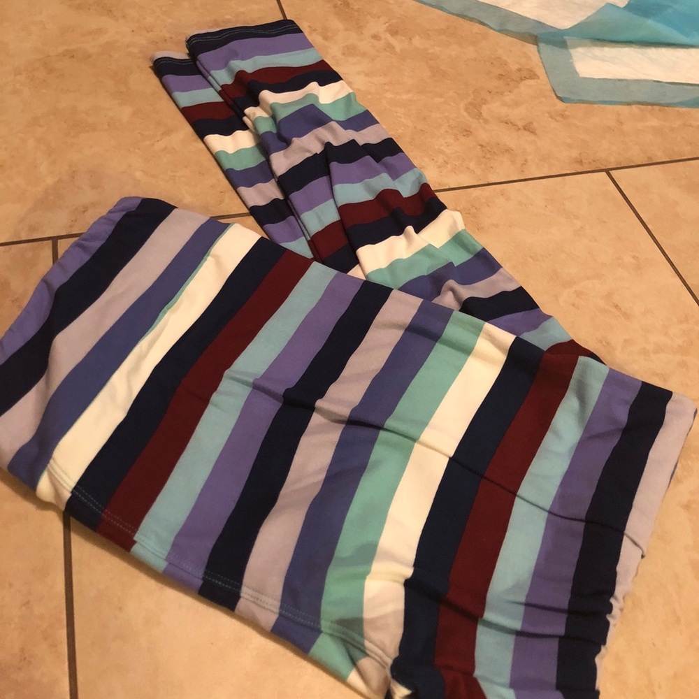 Lularoe stripped tc leggings