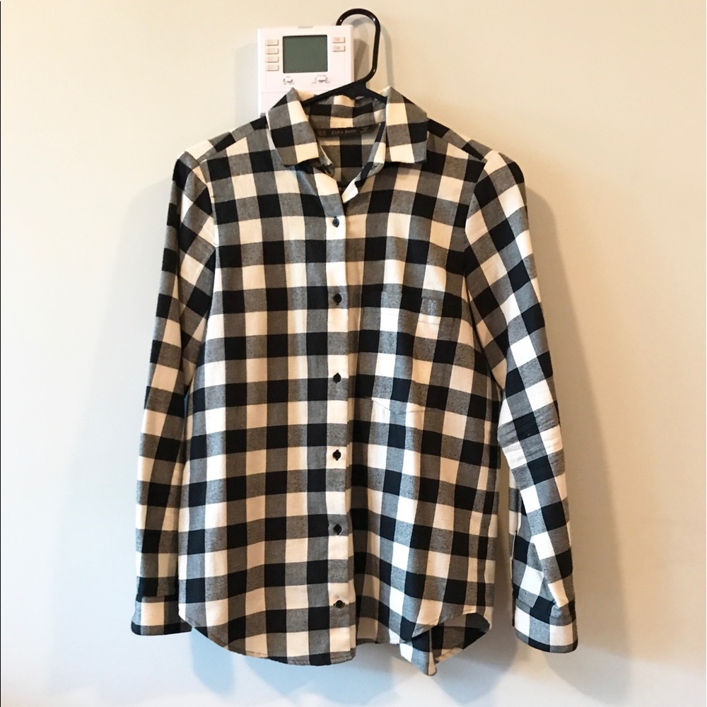 Zara button up black and white flannel top XS