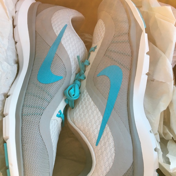 🆕Nike Flex Trainer Cross‑Training Shoes, Grey - Picture 3 of 4